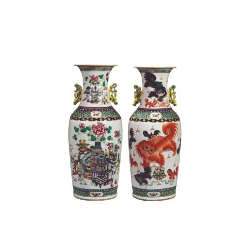 152.粉彩九狮戏球博古图云耳花口瓶-55.png